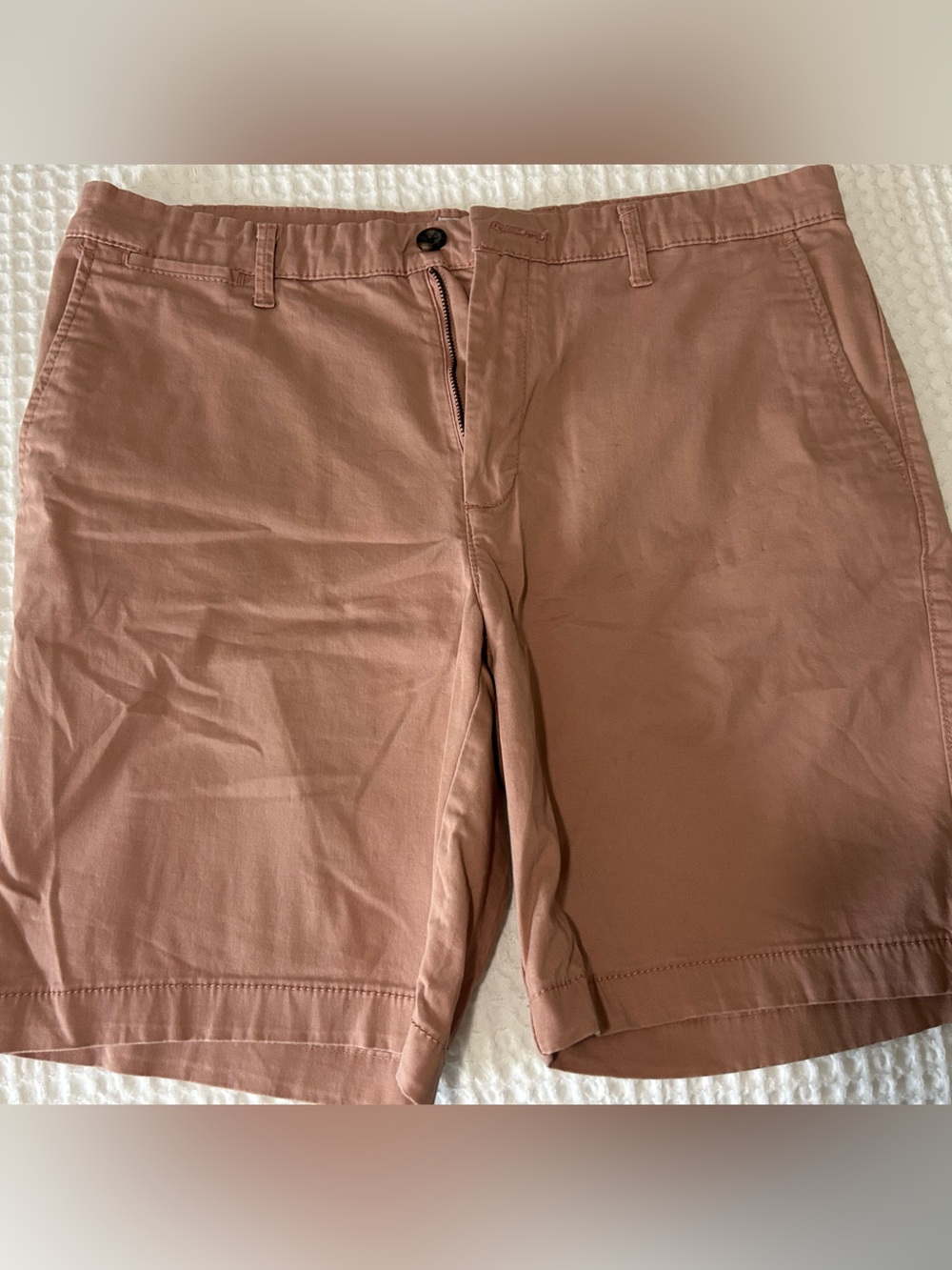 Goodfellow & Co Men's Flat-Front Chino Shorts in Dusty Rose